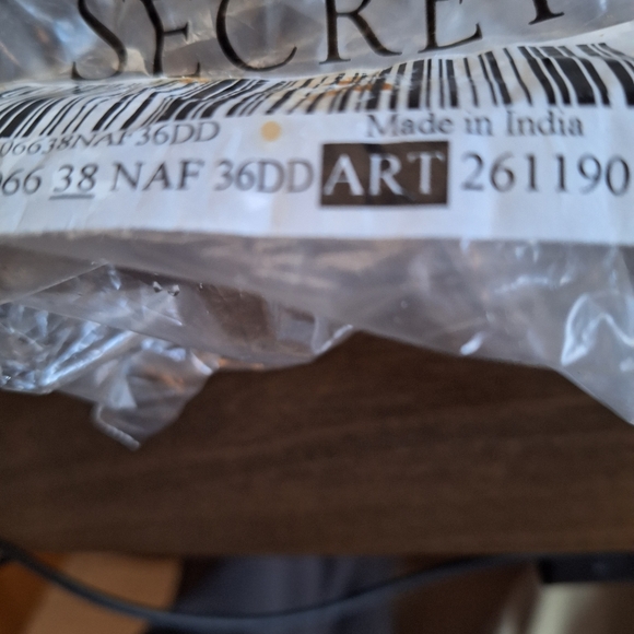 ❤NEW Victoria's Secret 36DD Pink Bra Underwire Lace Demi Adjust to Racerback NWT - Picture 11 of 11